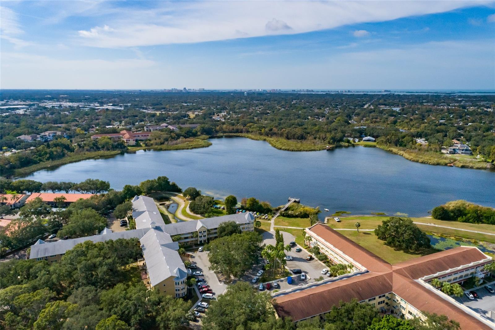 ON TOP OF THE WORLD - Residential