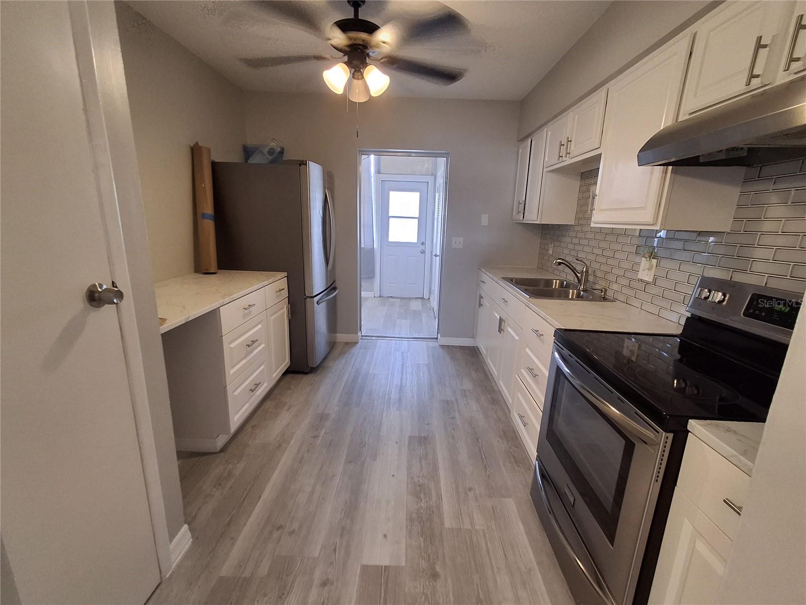 DISSTON REGENCY APTS CONDO - Residential Lease