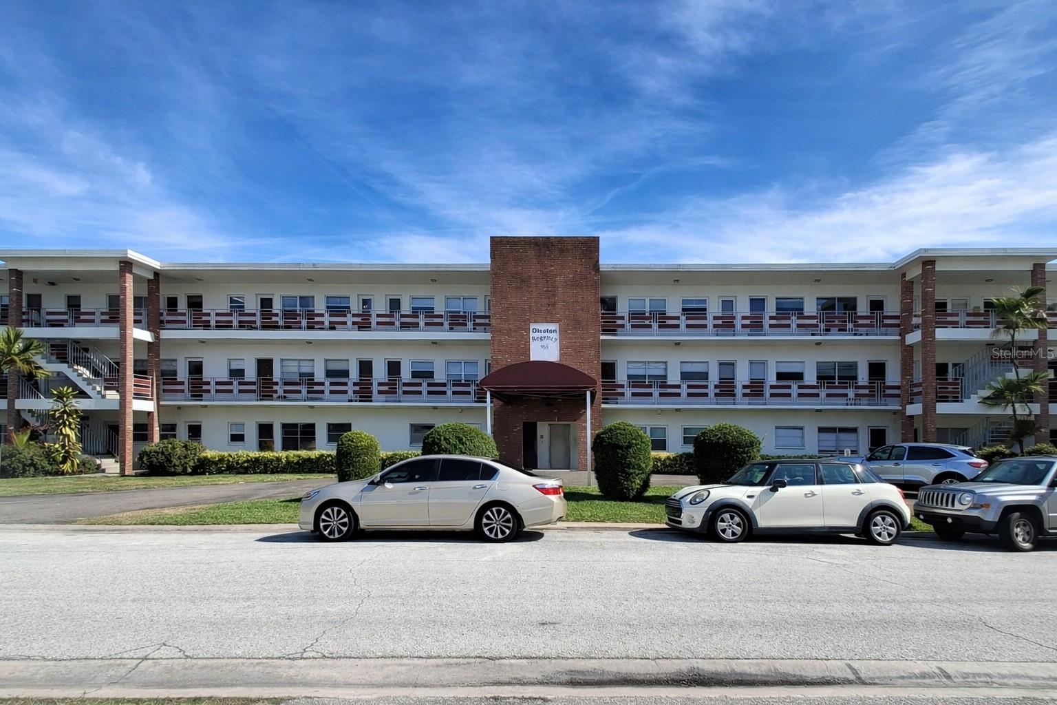 DISSTON REGENCY APTS CONDO - Residential Lease