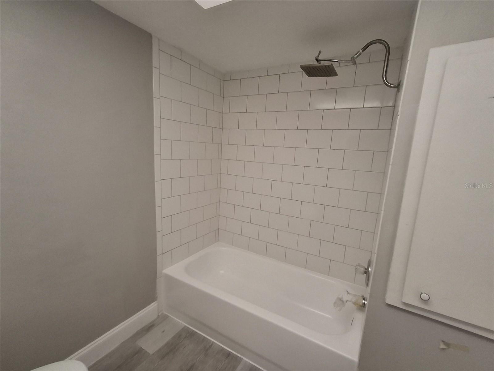 DISSTON REGENCY APTS CONDO - Residential Lease