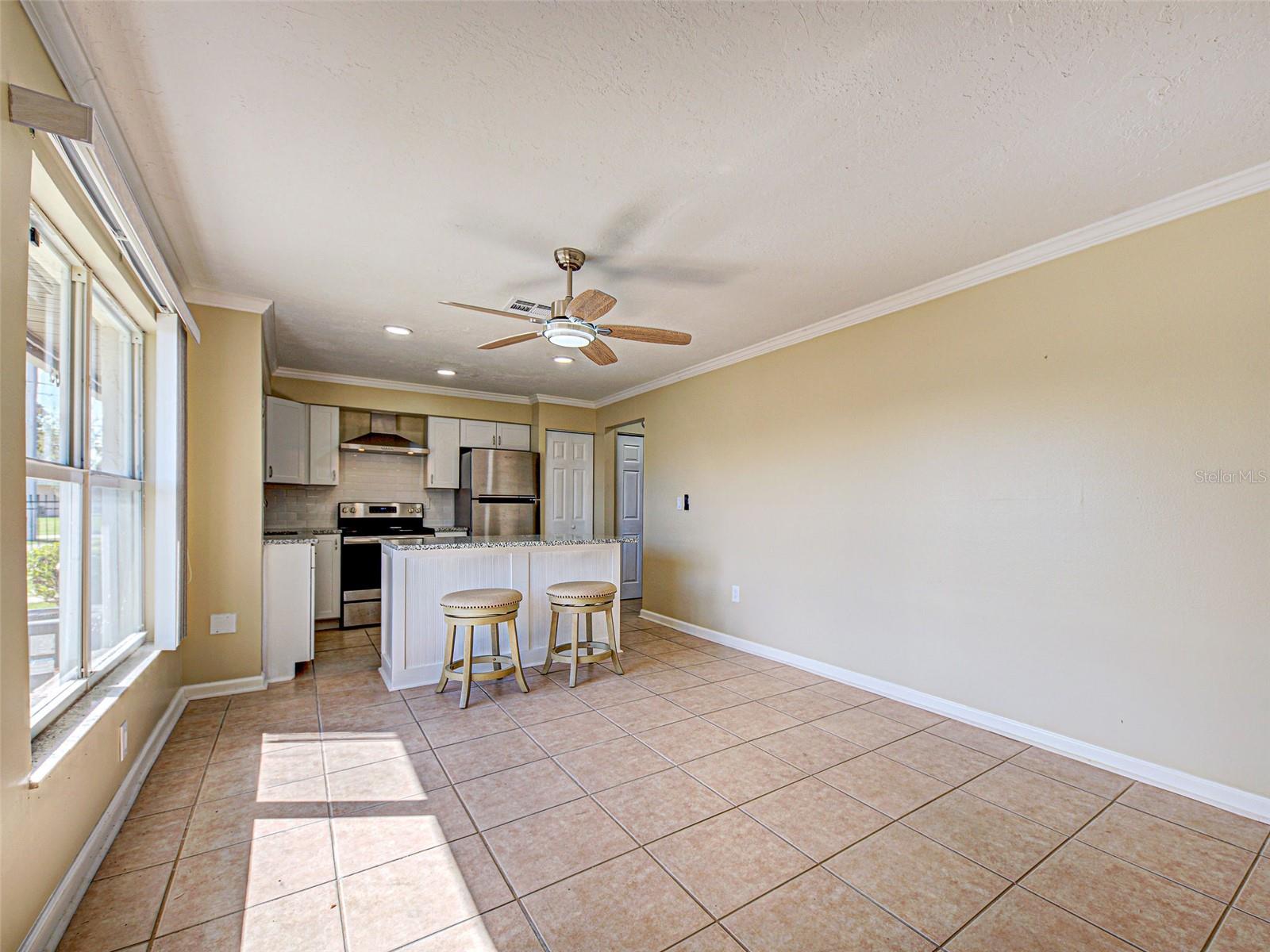 SUNSHINE VILLAS BLDG G - Residential