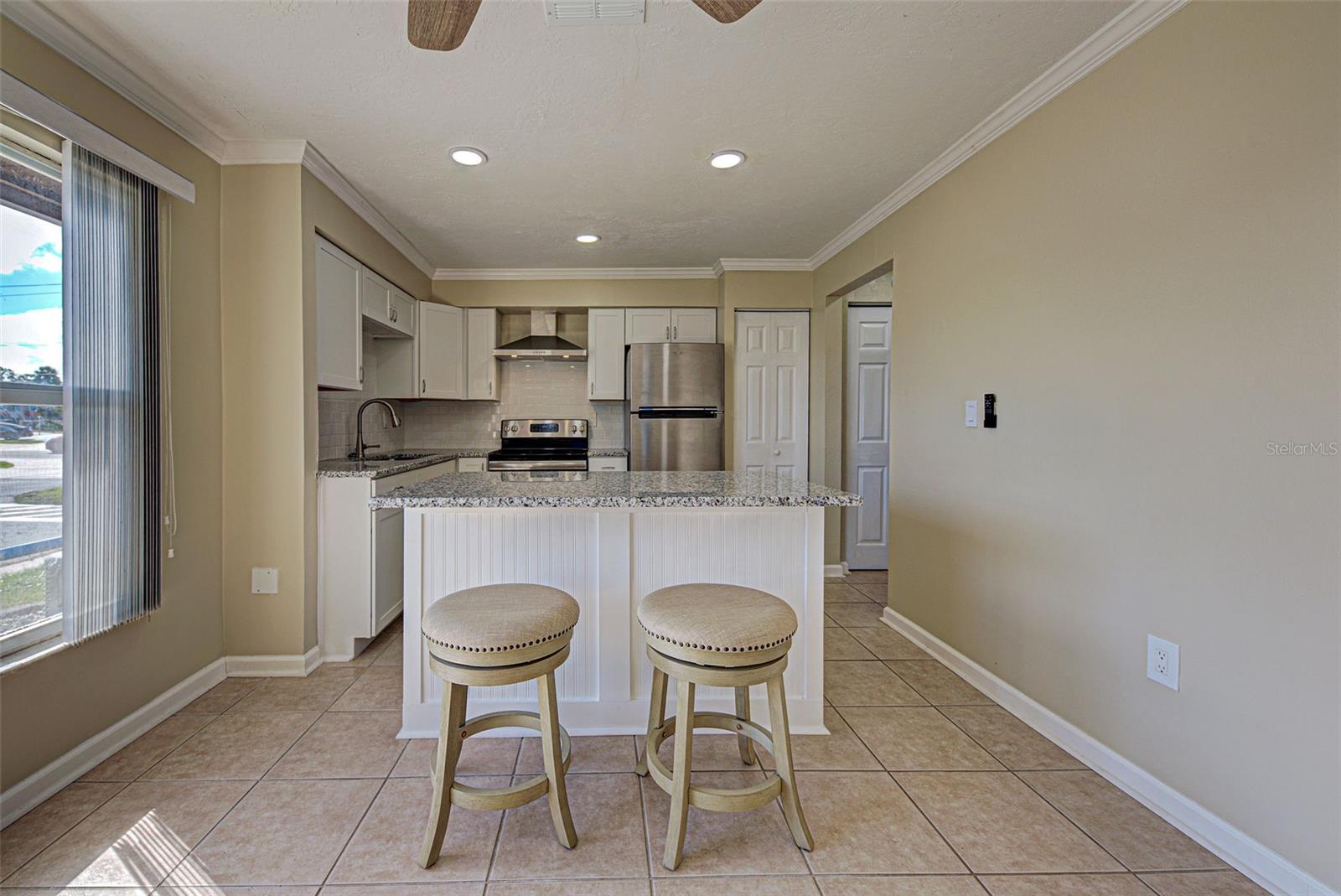 SUNSHINE VILLAS BLDG G - Residential