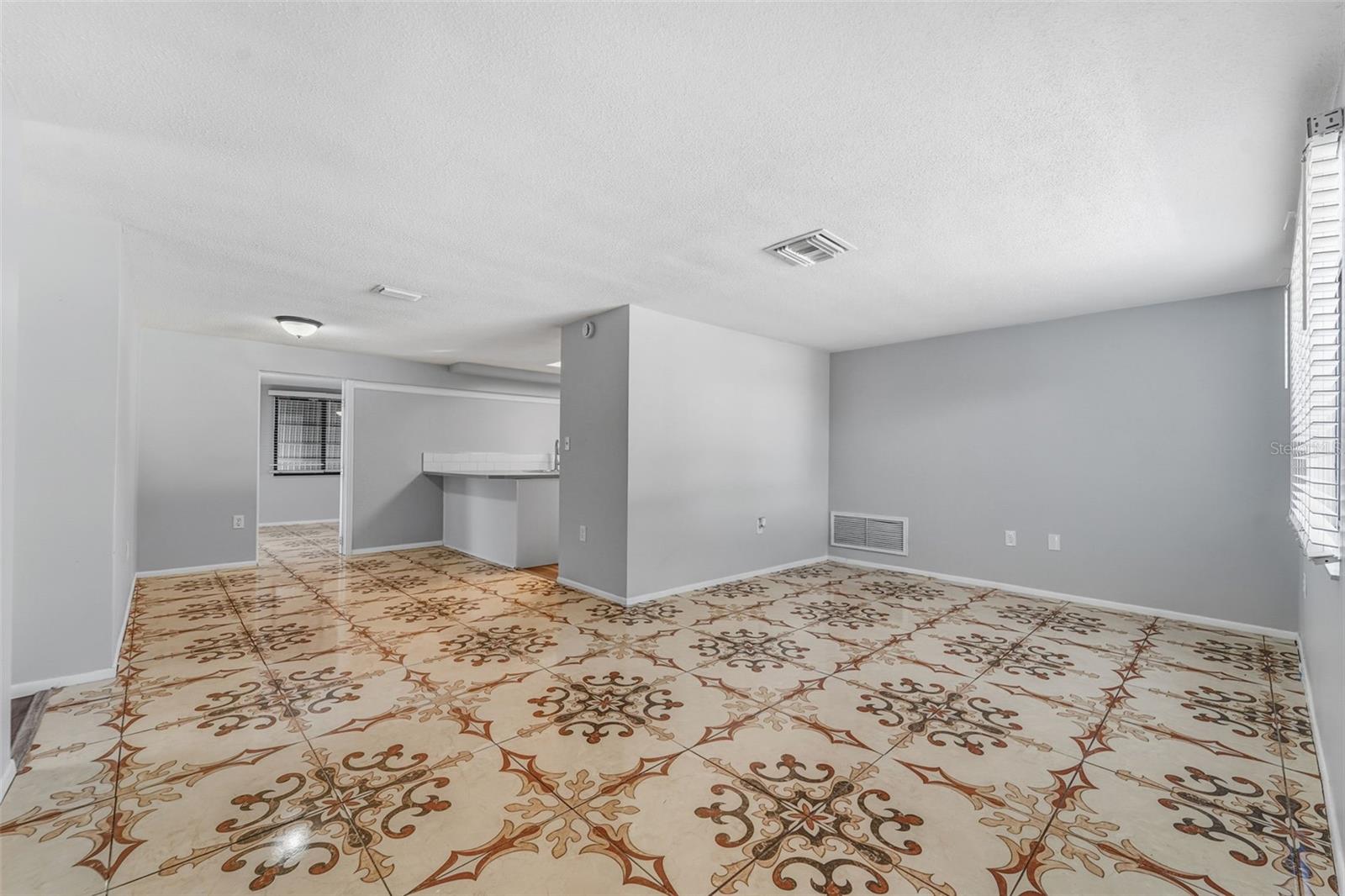 EMBASSY HILLS - Residential Lease