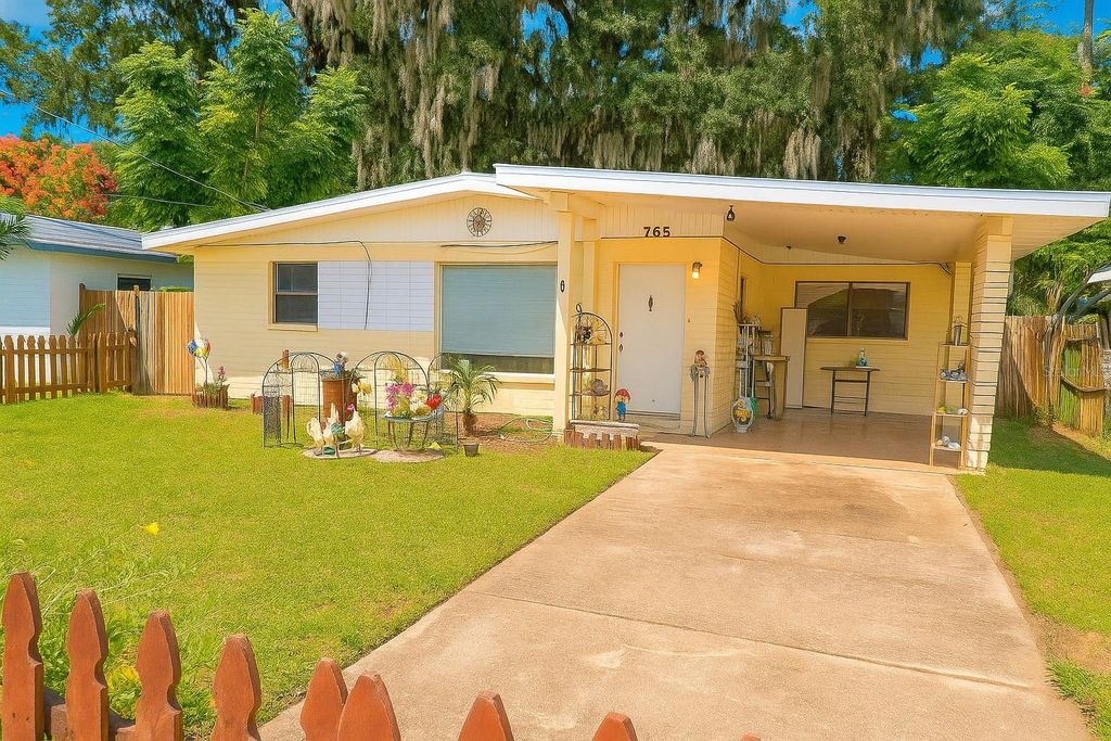 Photo of 765 Greenway Place, Daytona Beach, FL 32114 (MLS # O6353276)