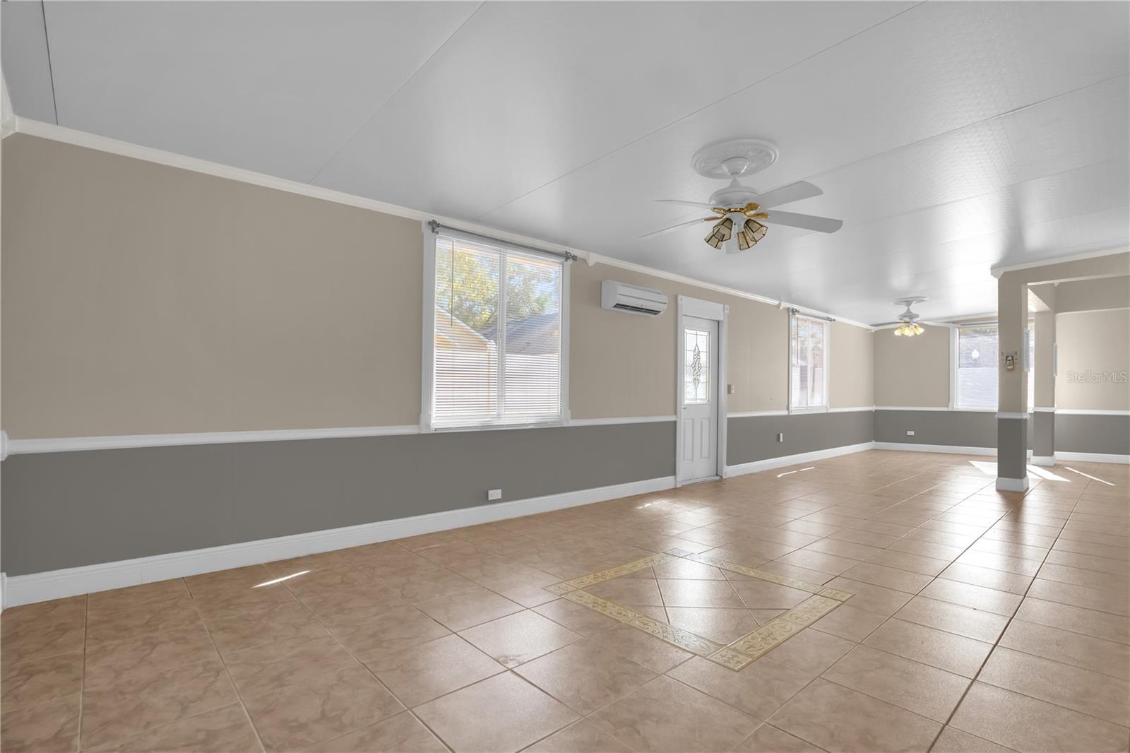 1512 LALIQUE LANE