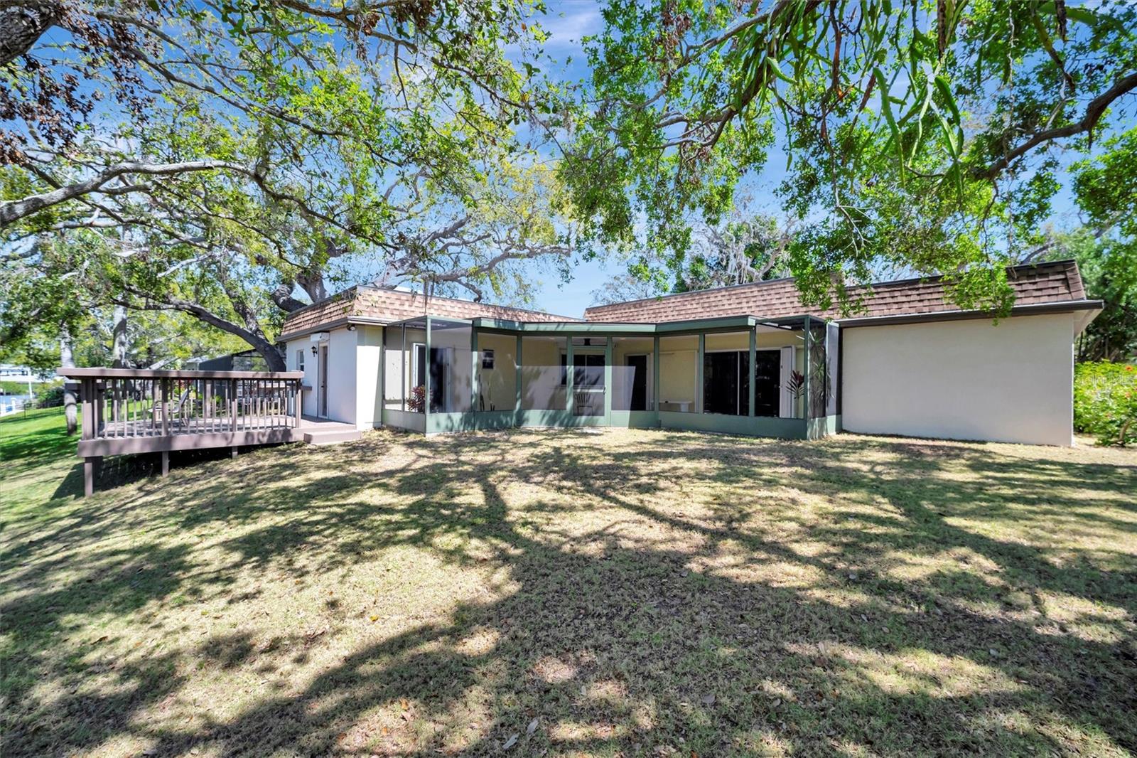 SOUTH GATE - Residential