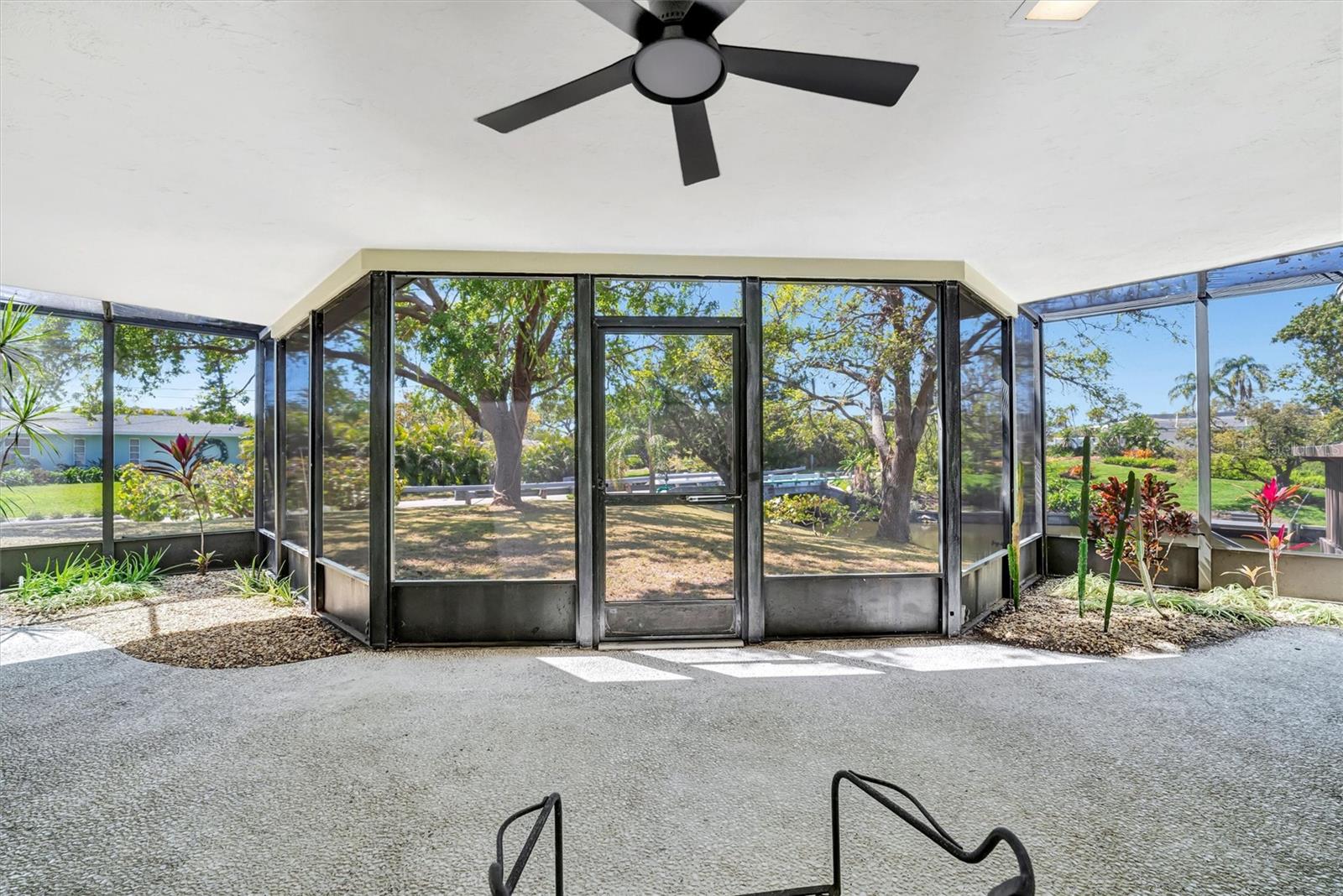 SOUTH GATE - Residential