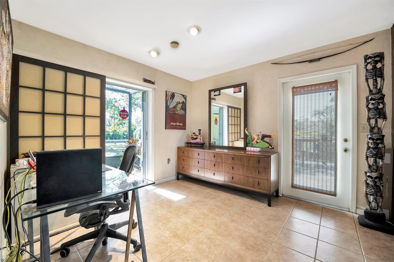 SOUTH GATE - Residential