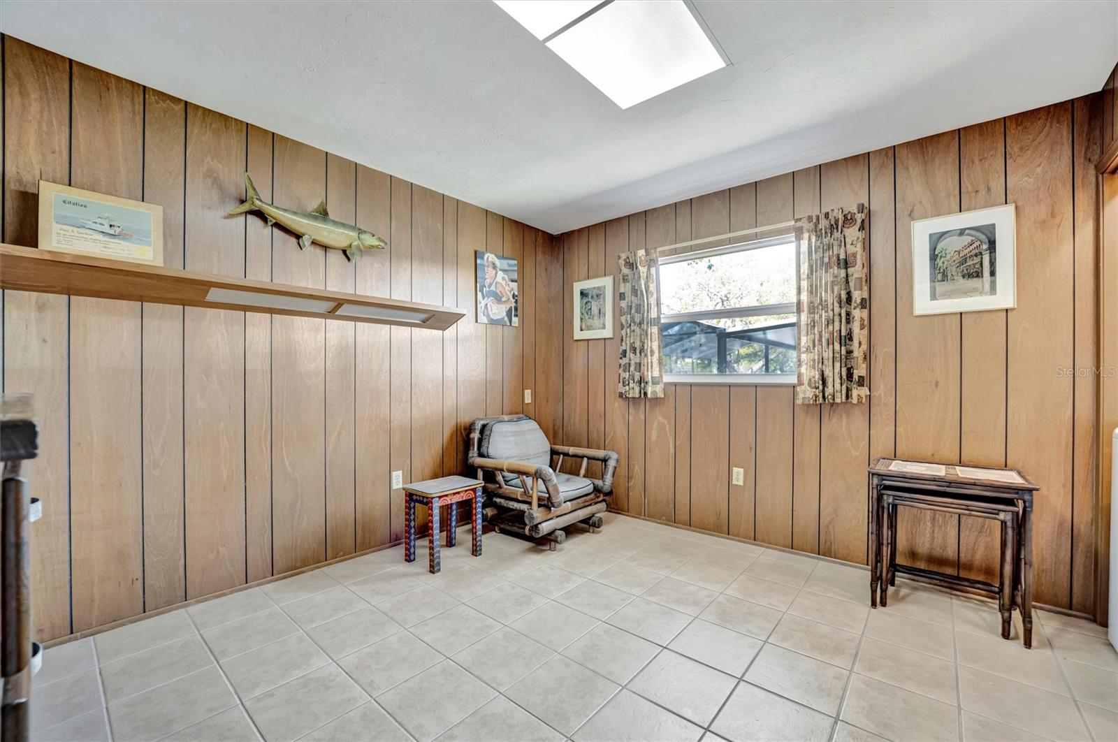 SOUTH GATE - Residential