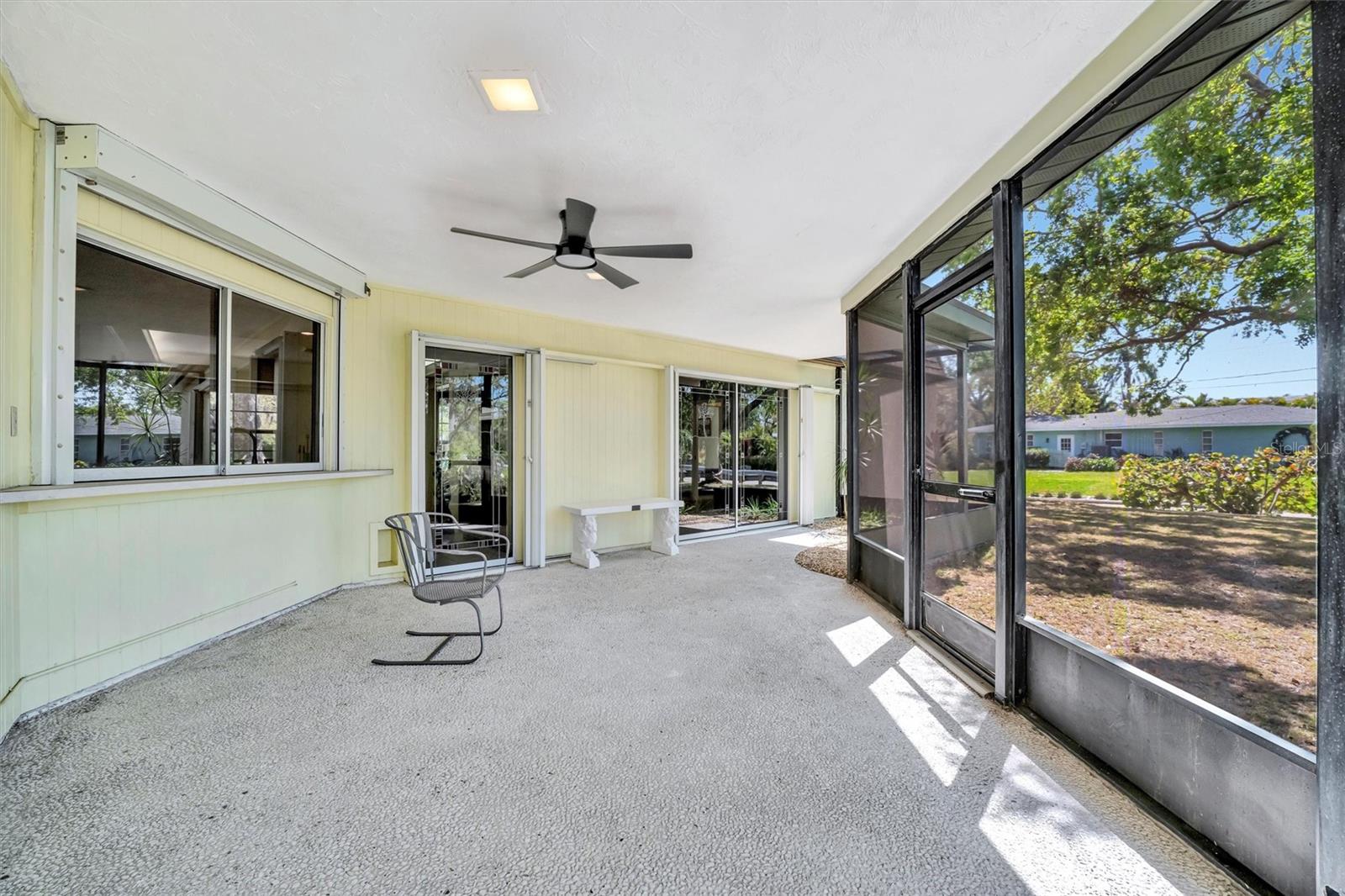 SOUTH GATE - Residential