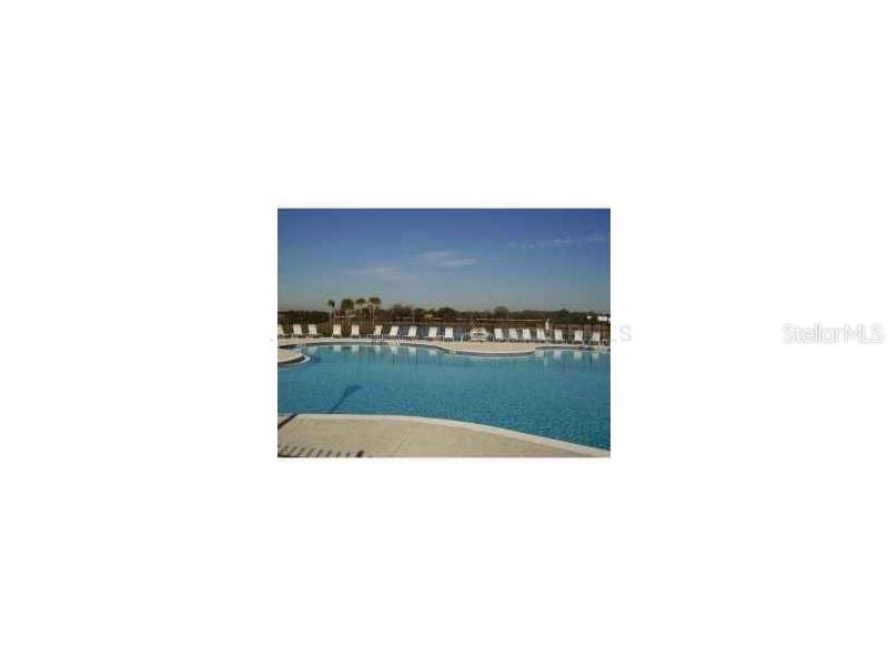 VILLAGES OF BLOOMINGDALE - PHASES 2 & 3 - Residential Lease