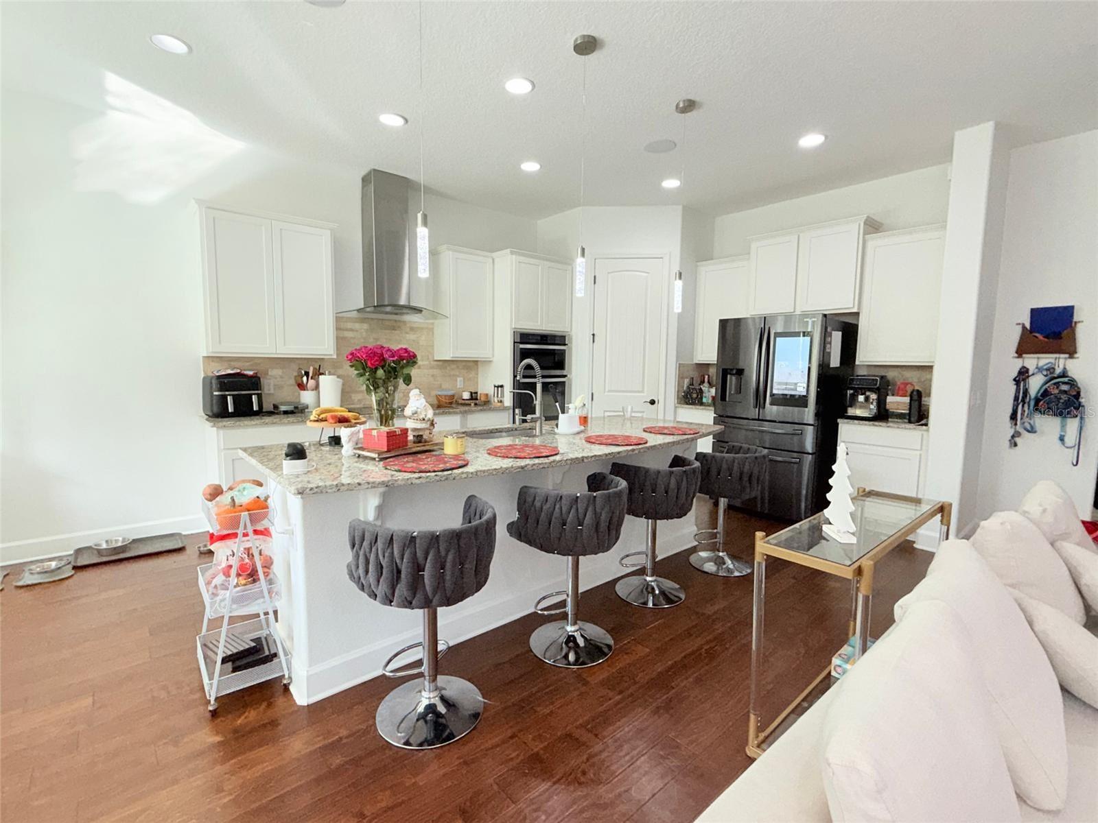 9277 ROYAL ESTATES BOULEVARD