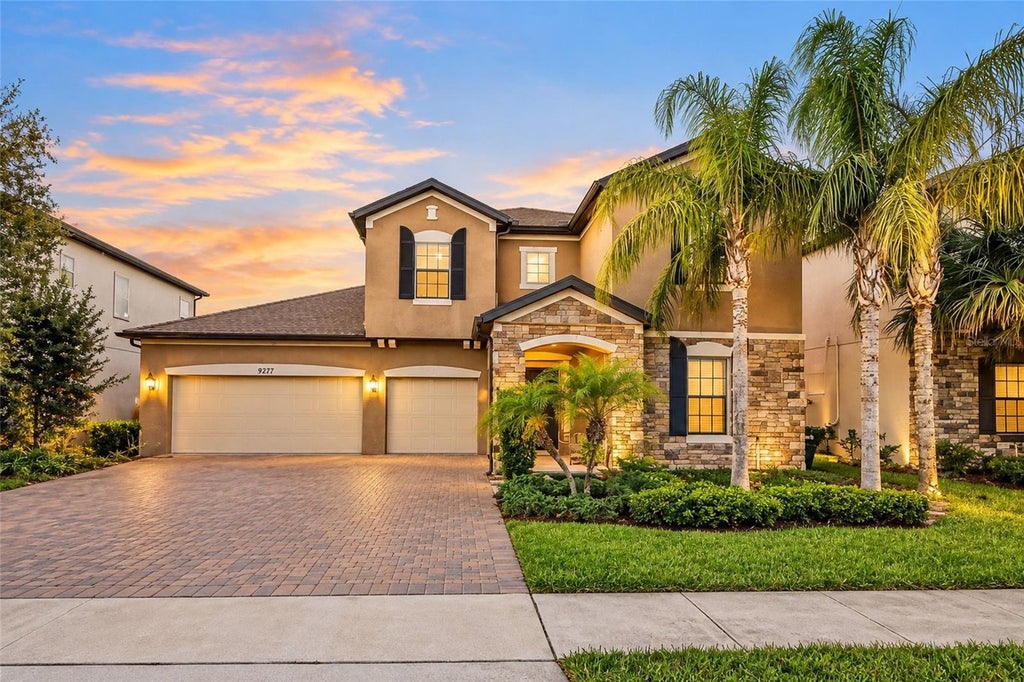 Photo of 9277 Royal Estates Boulevard, Orlando, FL 32836 (MLS # O6440999)
