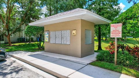 A home in VALRICO