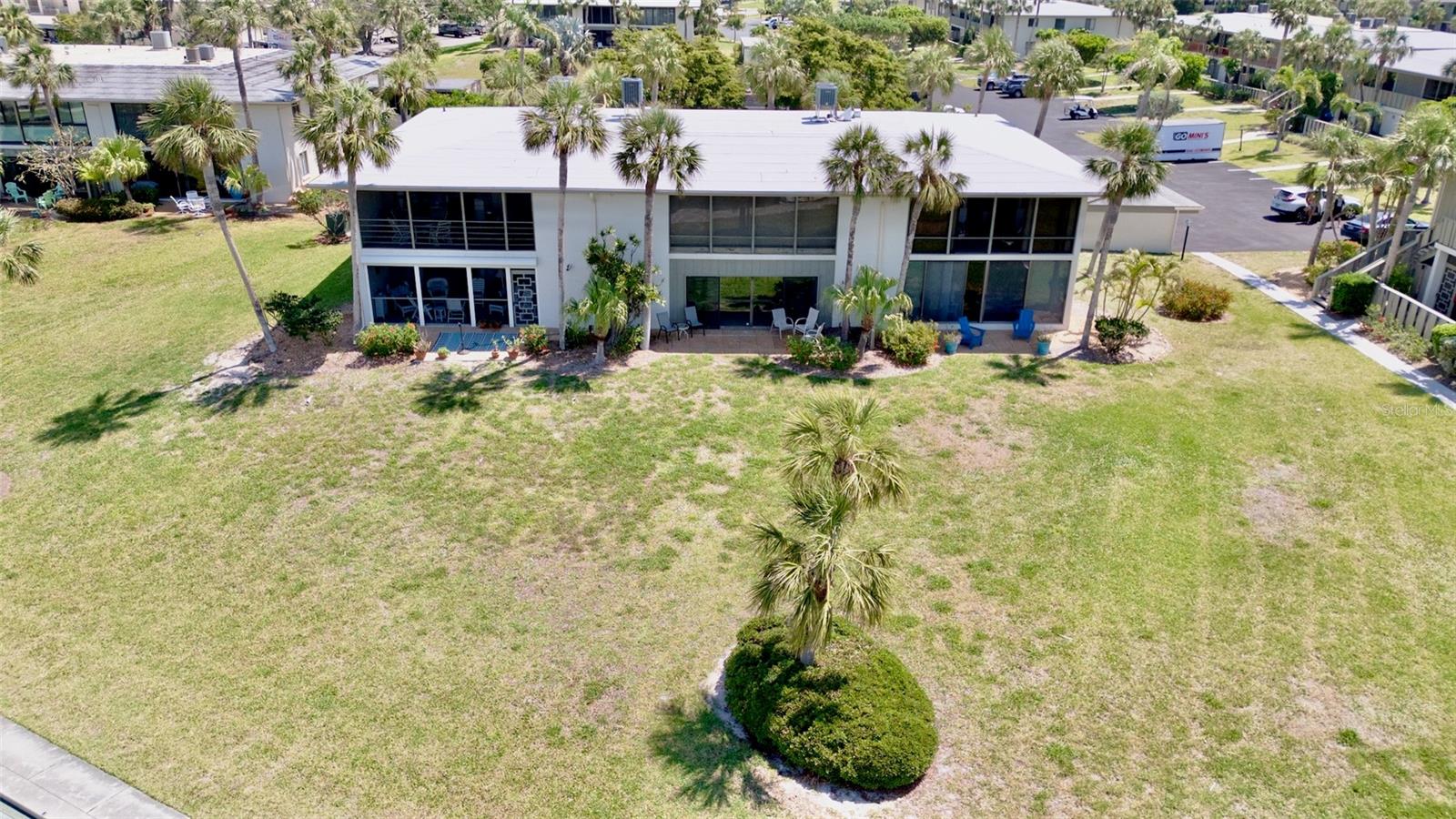 WESTBAY POINT & MOORINGS II - Residential