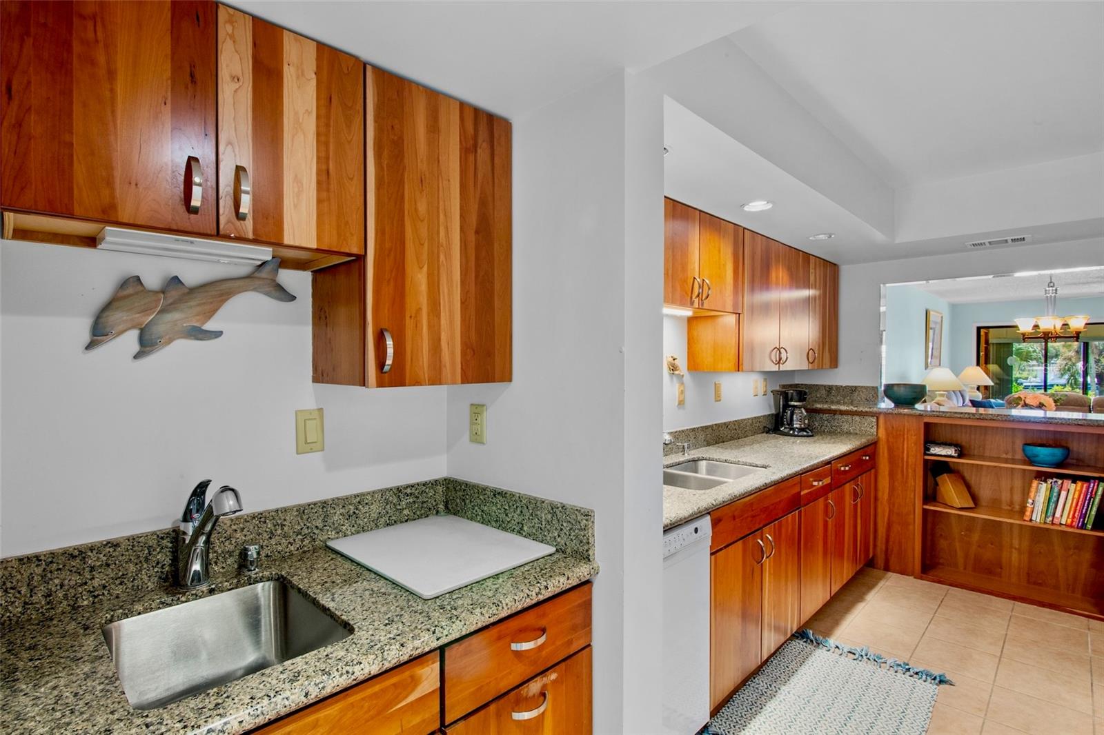 WESTBAY POINT & MOORINGS II - Residential