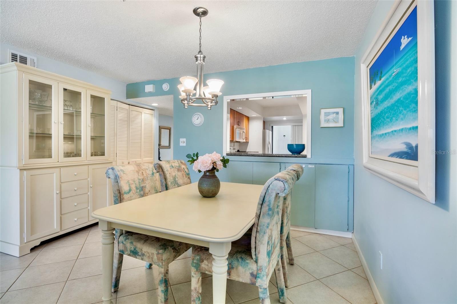 WESTBAY POINT & MOORINGS II - Residential
