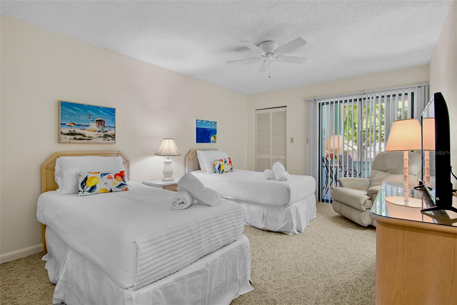 WESTBAY POINT & MOORINGS II - Residential