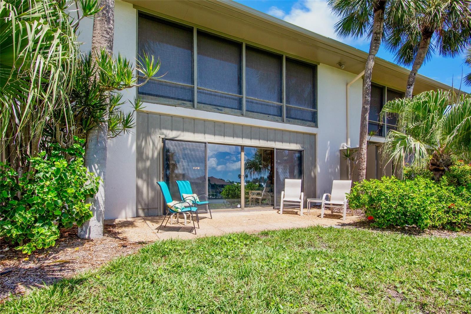 WESTBAY POINT & MOORINGS II - Residential