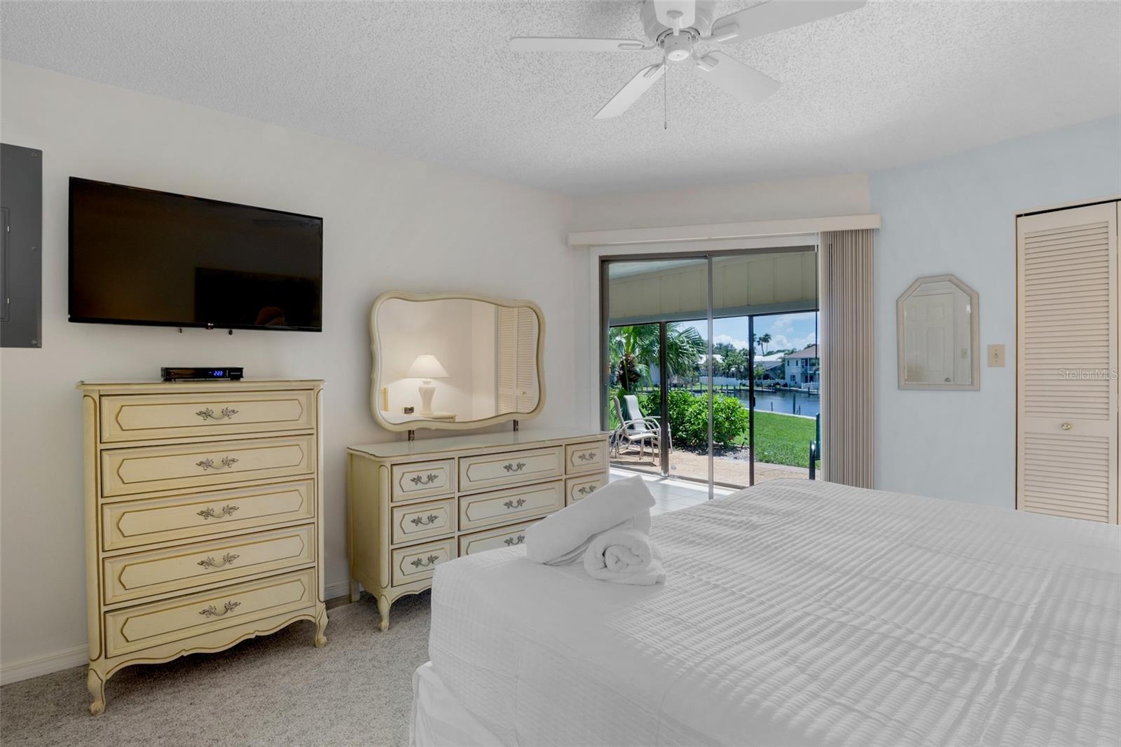 WESTBAY POINT & MOORINGS II - Residential