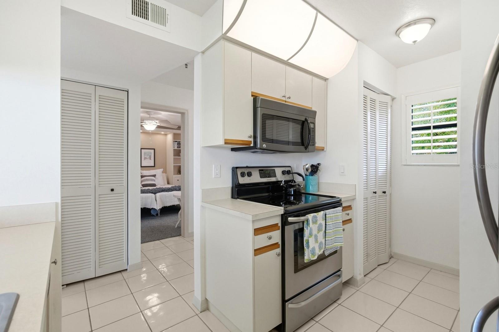 BOUCHELLE ISLAND CONDO II - Residential