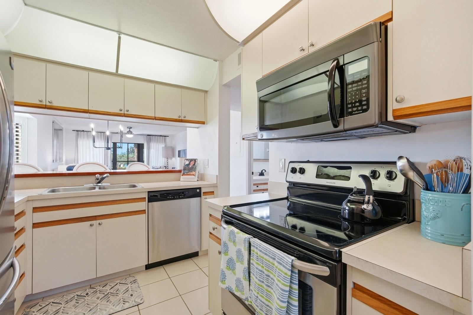 BOUCHELLE ISLAND CONDO II - Residential