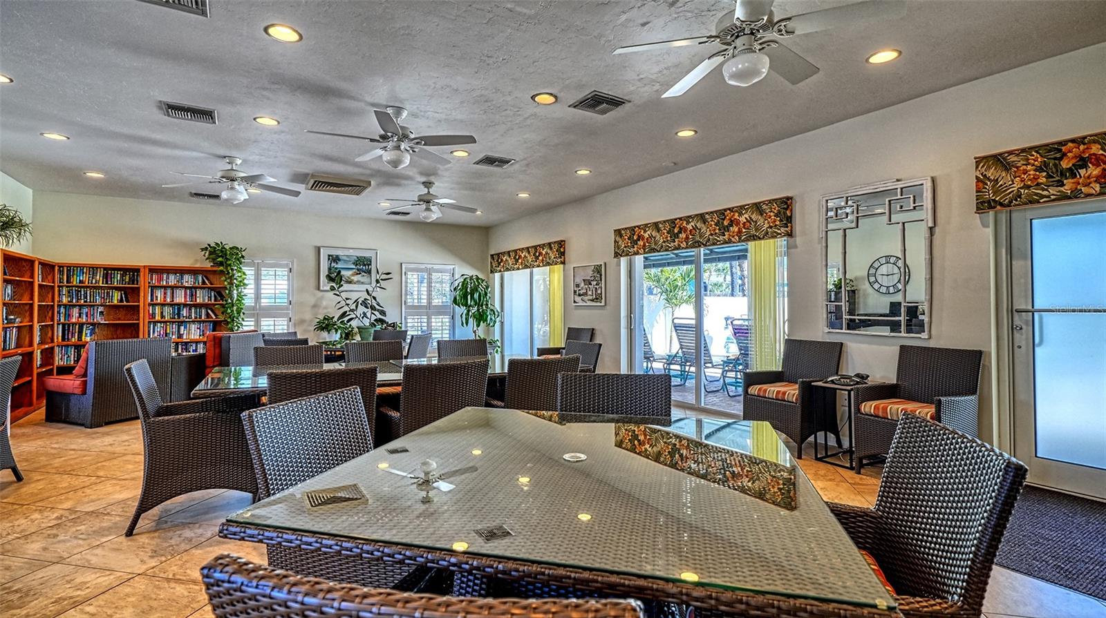 HORIZONS WEST - Residential