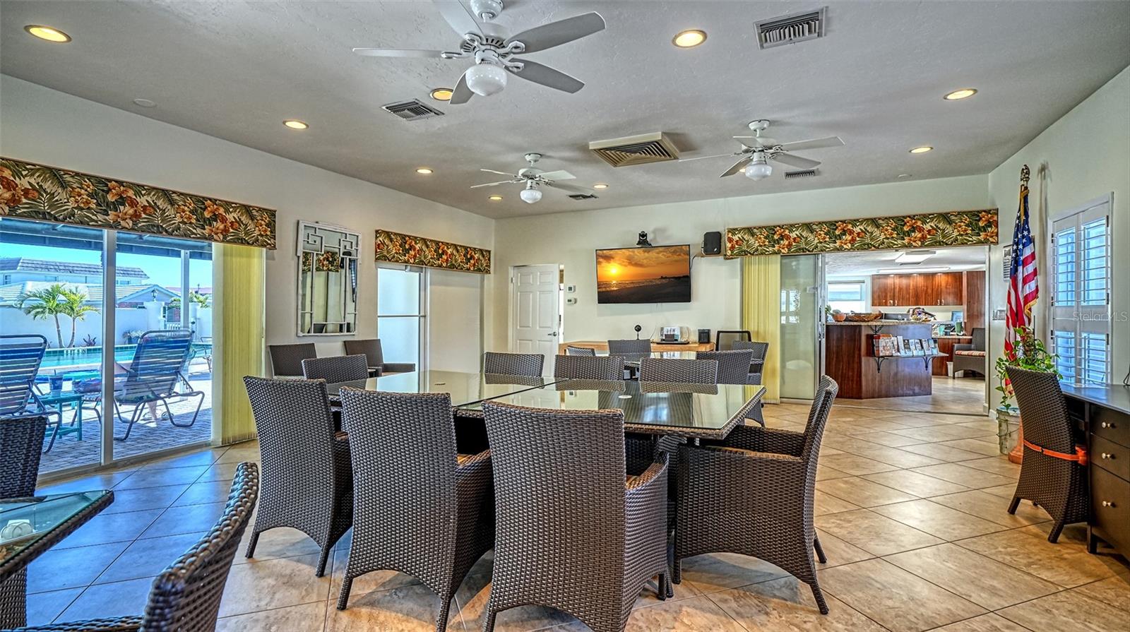 HORIZONS WEST - Residential