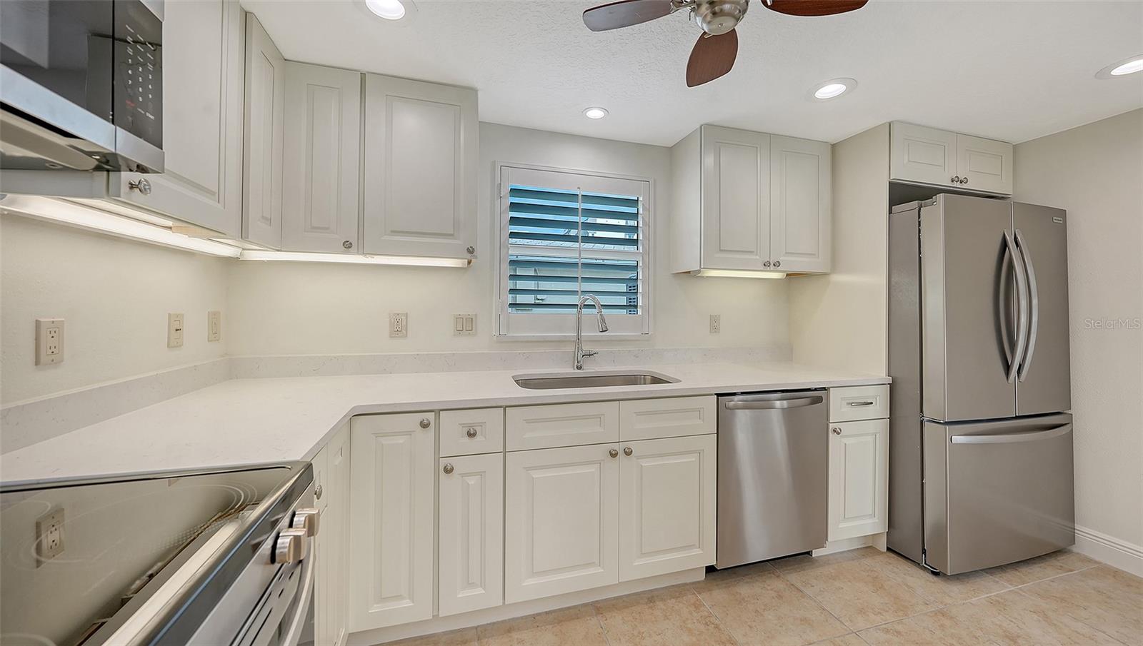 HORIZONS WEST - Residential