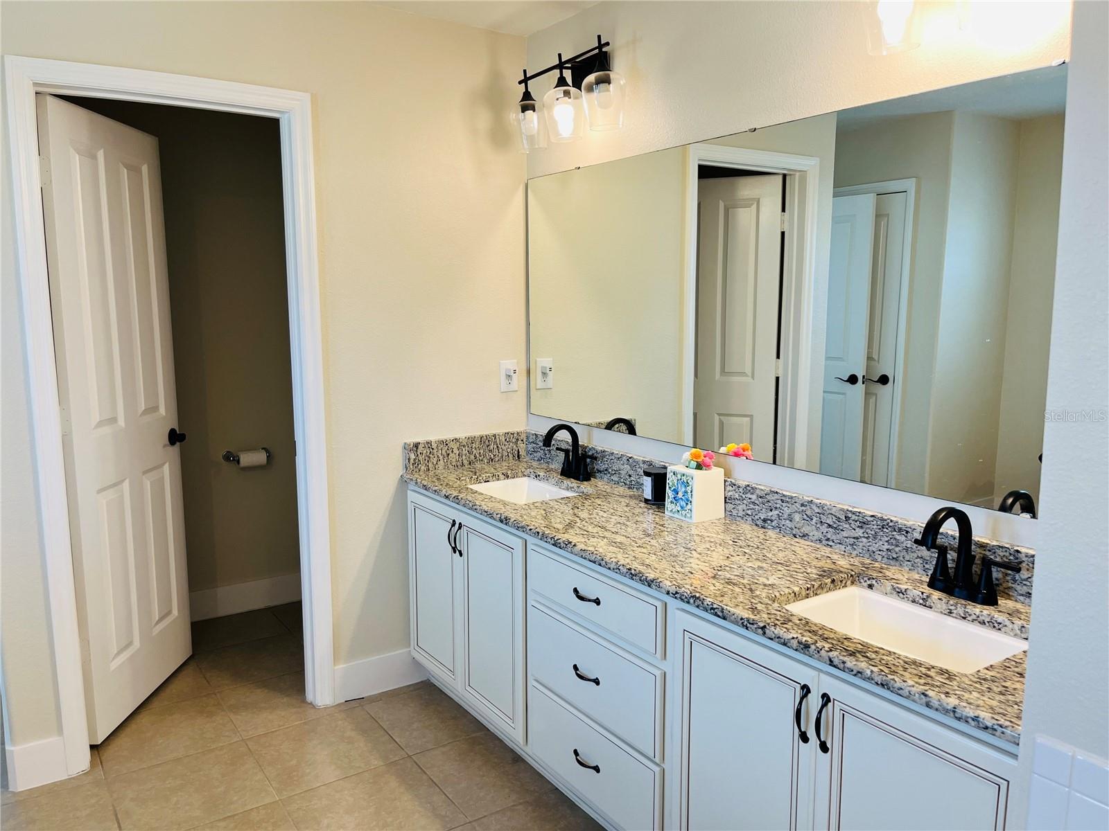 ORCHARD PK/STILLWATER XING PH - Residential Lease