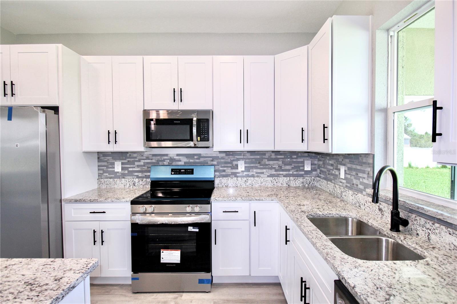 SUN N LAKE - Residential