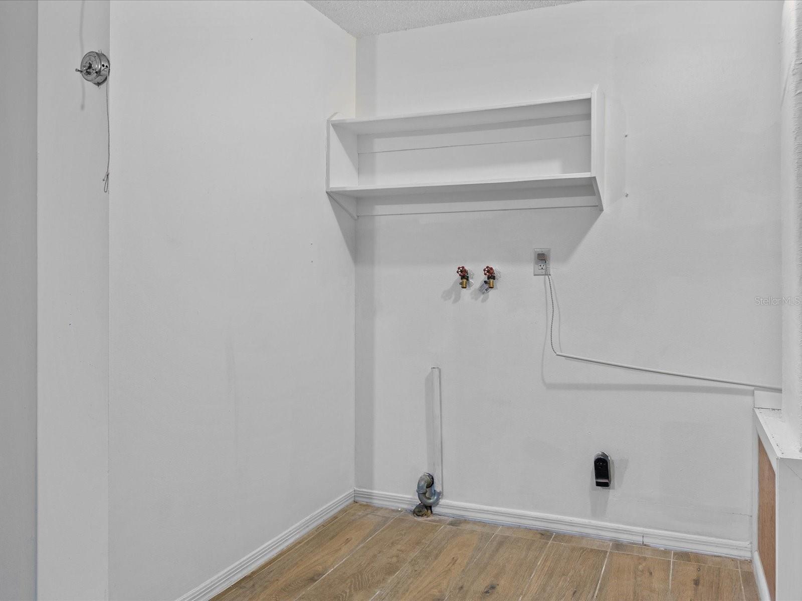 GOLFSIDE GOLF COURSE SEC 01 - Residential