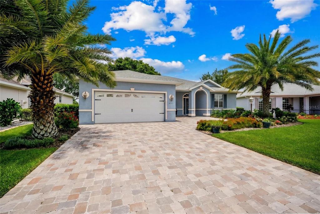 Photo of 8371 SW 84th Loop, Ocala, FL 34481 (MLS # OM726147)