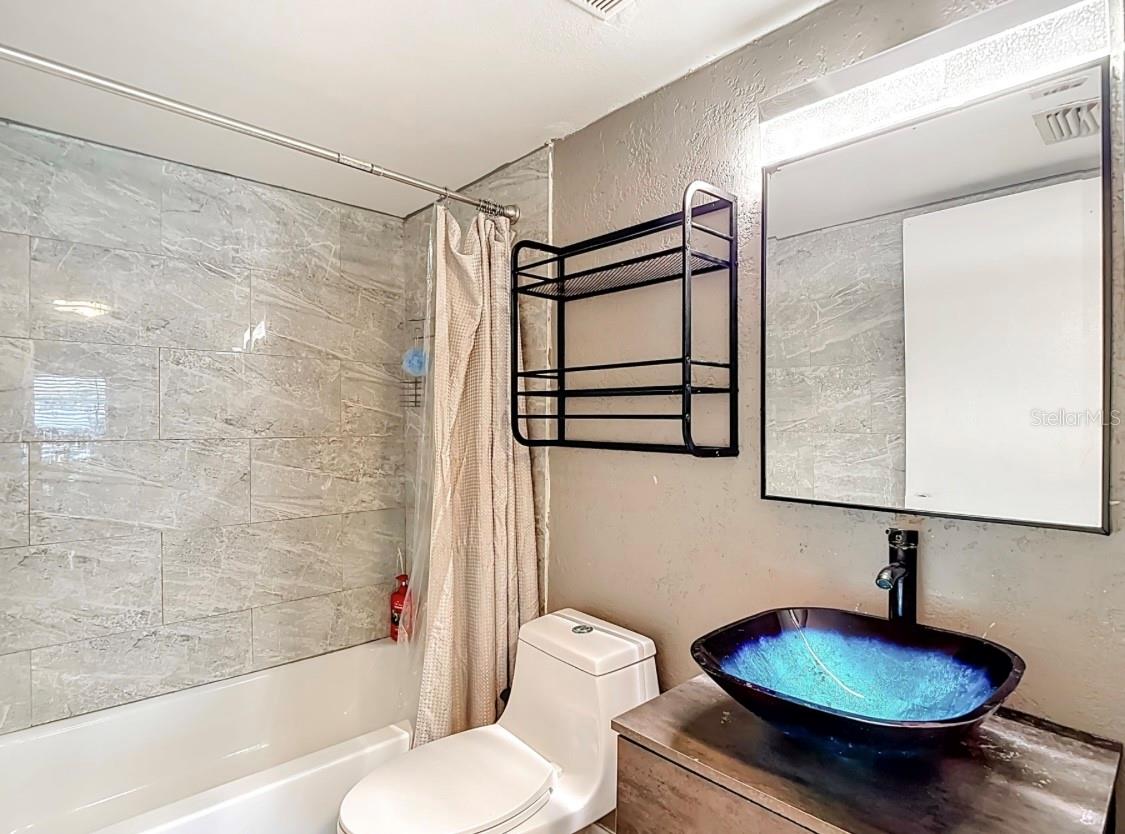 TOWNHOMES OF COUNTRYSIDE - Residential