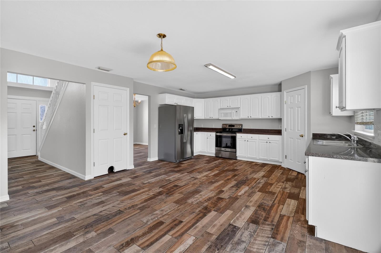 SAVANNAH ESTATES - Residential