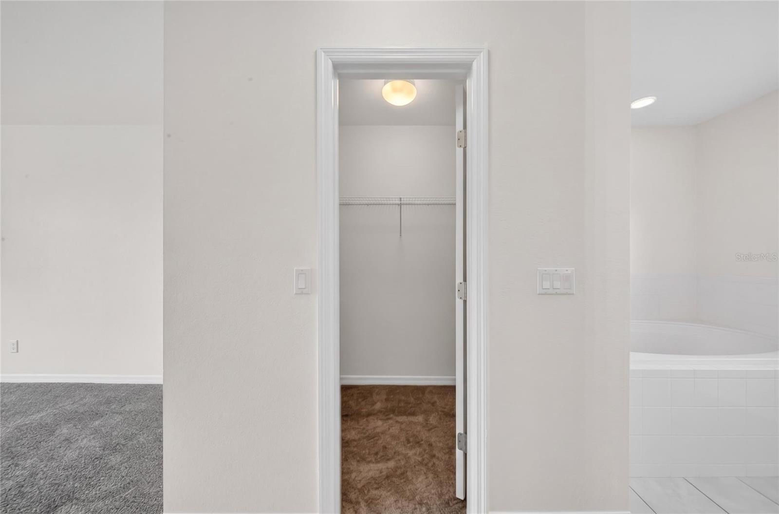 SAVANNAH ESTATES - Residential