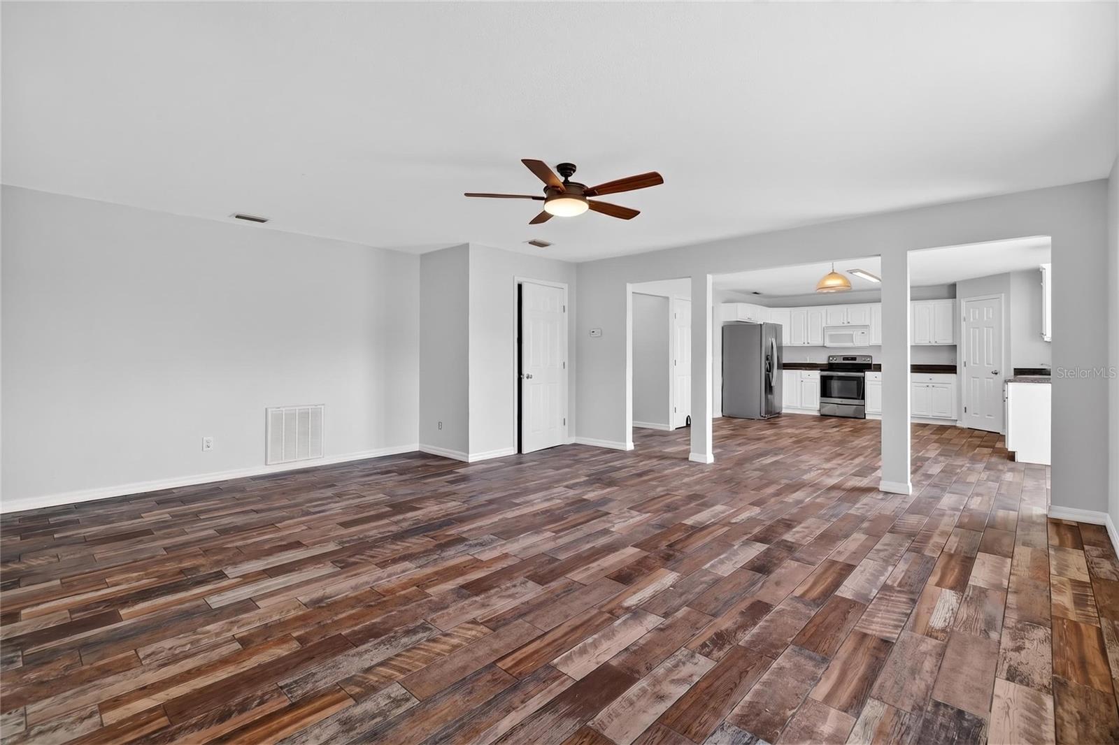 SAVANNAH ESTATES - Residential