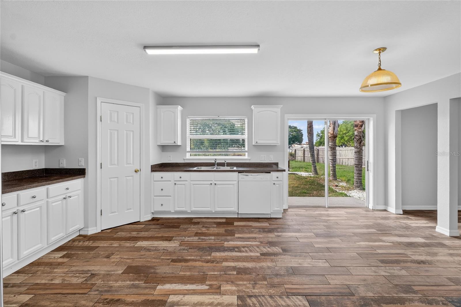 SAVANNAH ESTATES - Residential