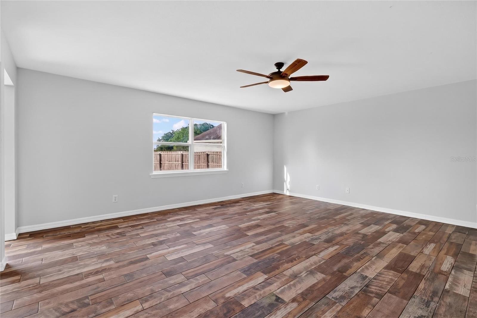 SAVANNAH ESTATES - Residential