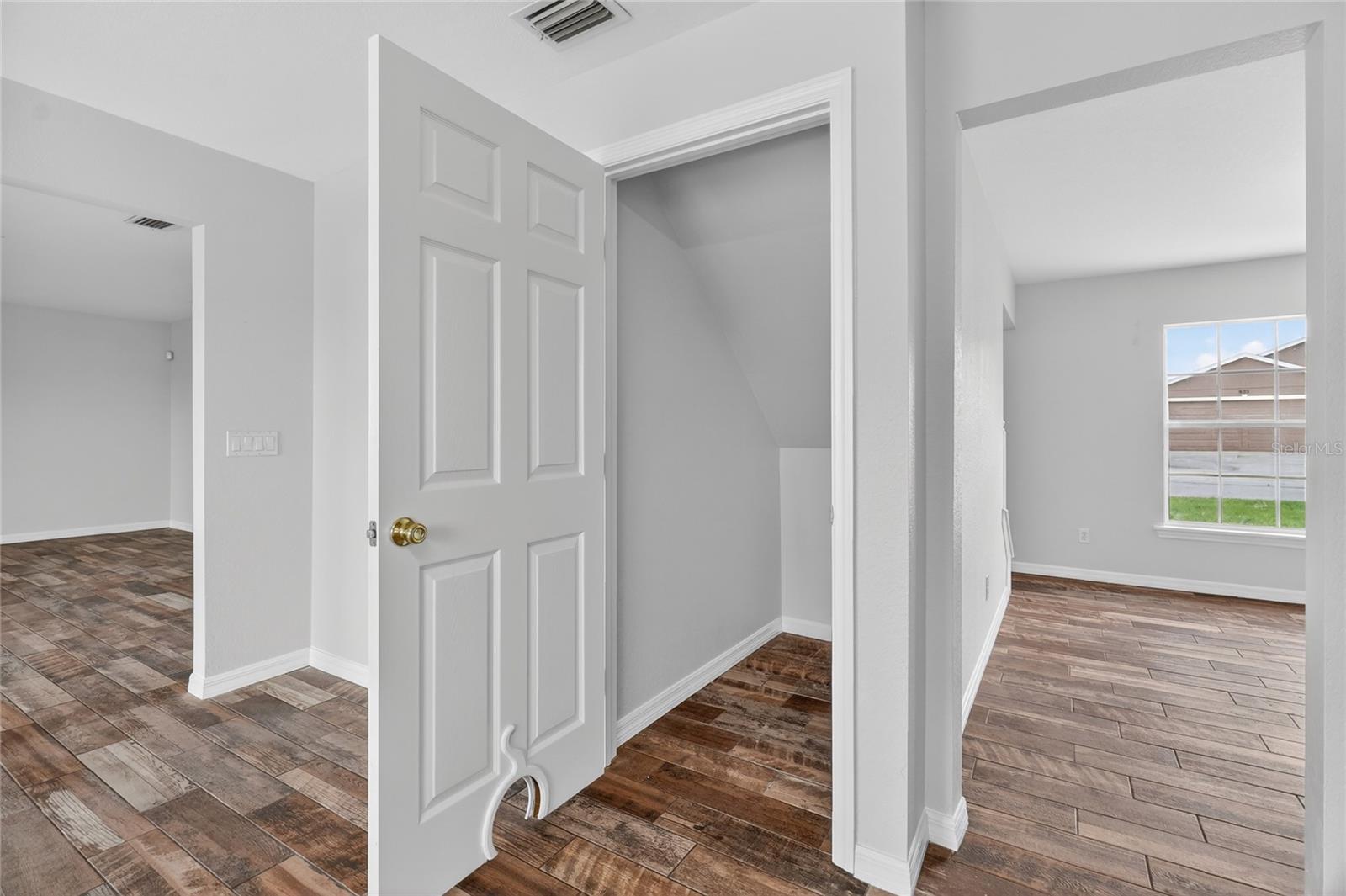 SAVANNAH ESTATES - Residential