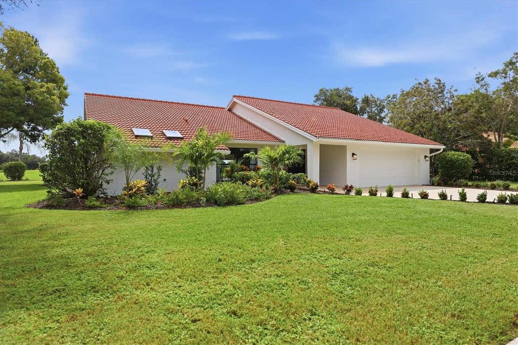 Photo of 8822 Misty Creek Drive, Sarasota, FL 34241 (MLS # A4701545)