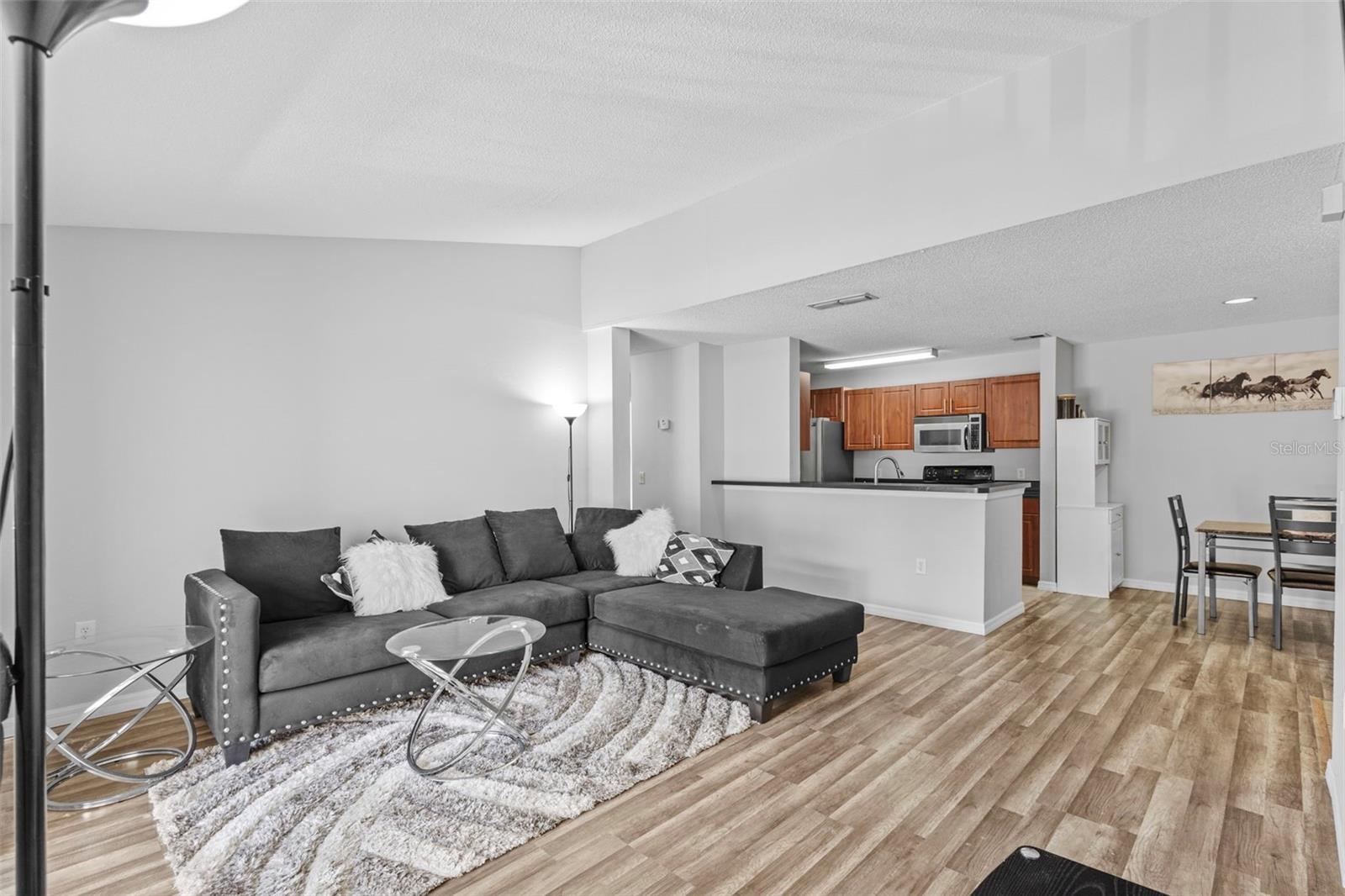 THE HIGHLANDS AT HUNTERS GREE - Residential Lease