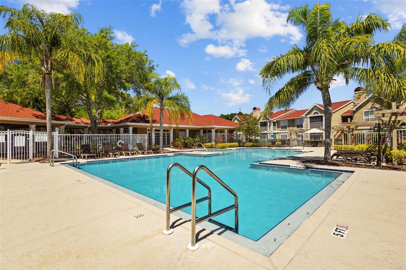 THE HIGHLANDS AT HUNTERS GREE - Residential Lease