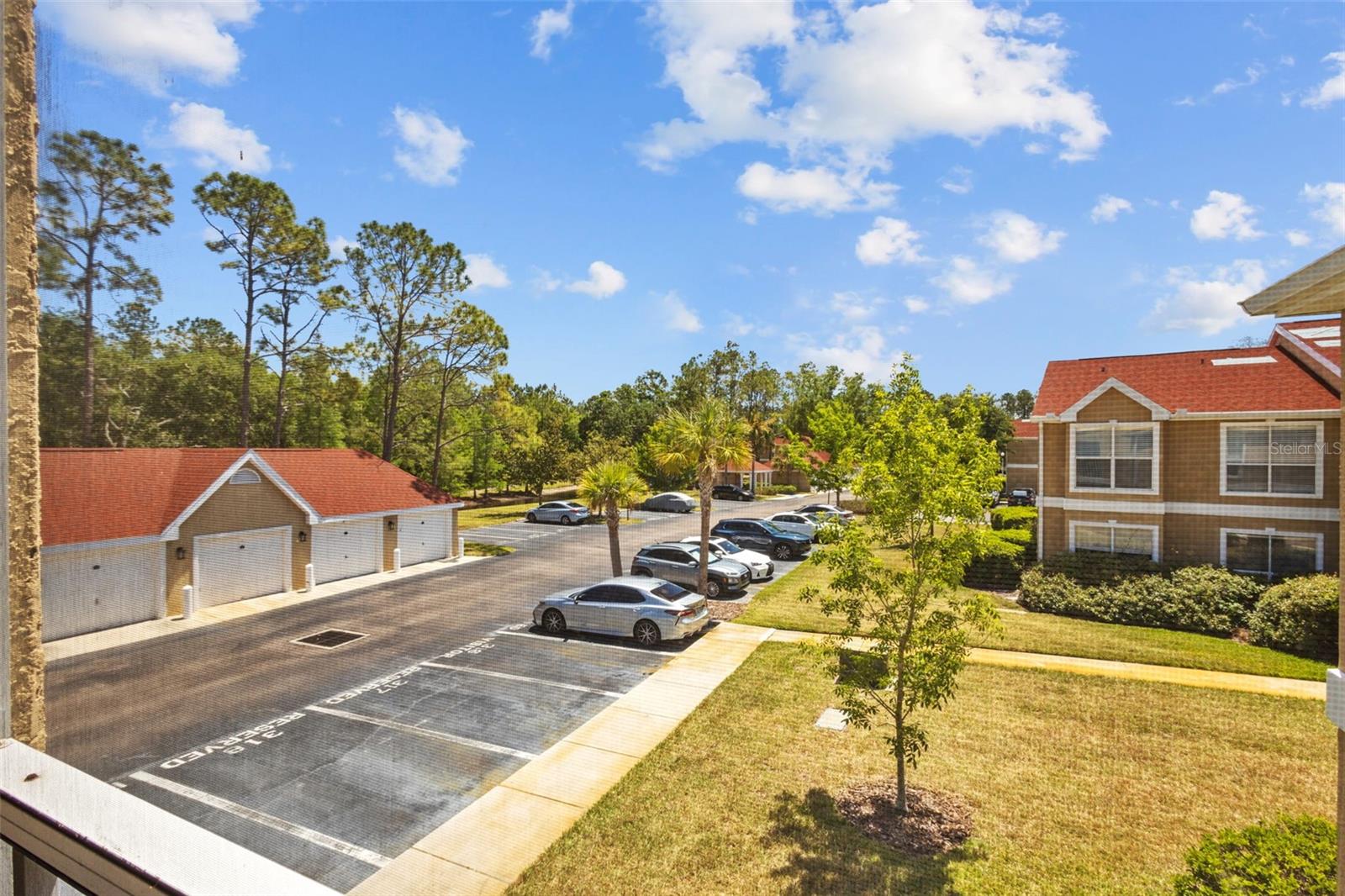 THE HIGHLANDS AT HUNTERS GREE - Residential Lease