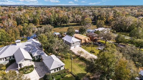 A home in DUNNELLON