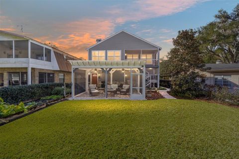 A home in DUNNELLON