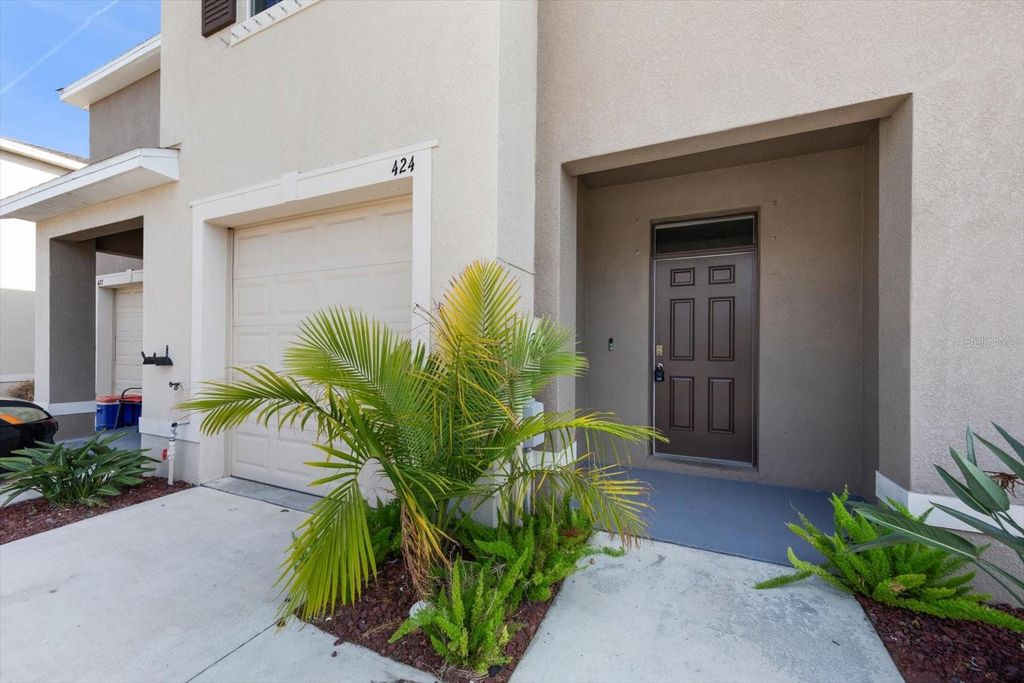 Photo of 424 Newmont Circle, Ruskin, FL 33570 (MLS # TB8464277)