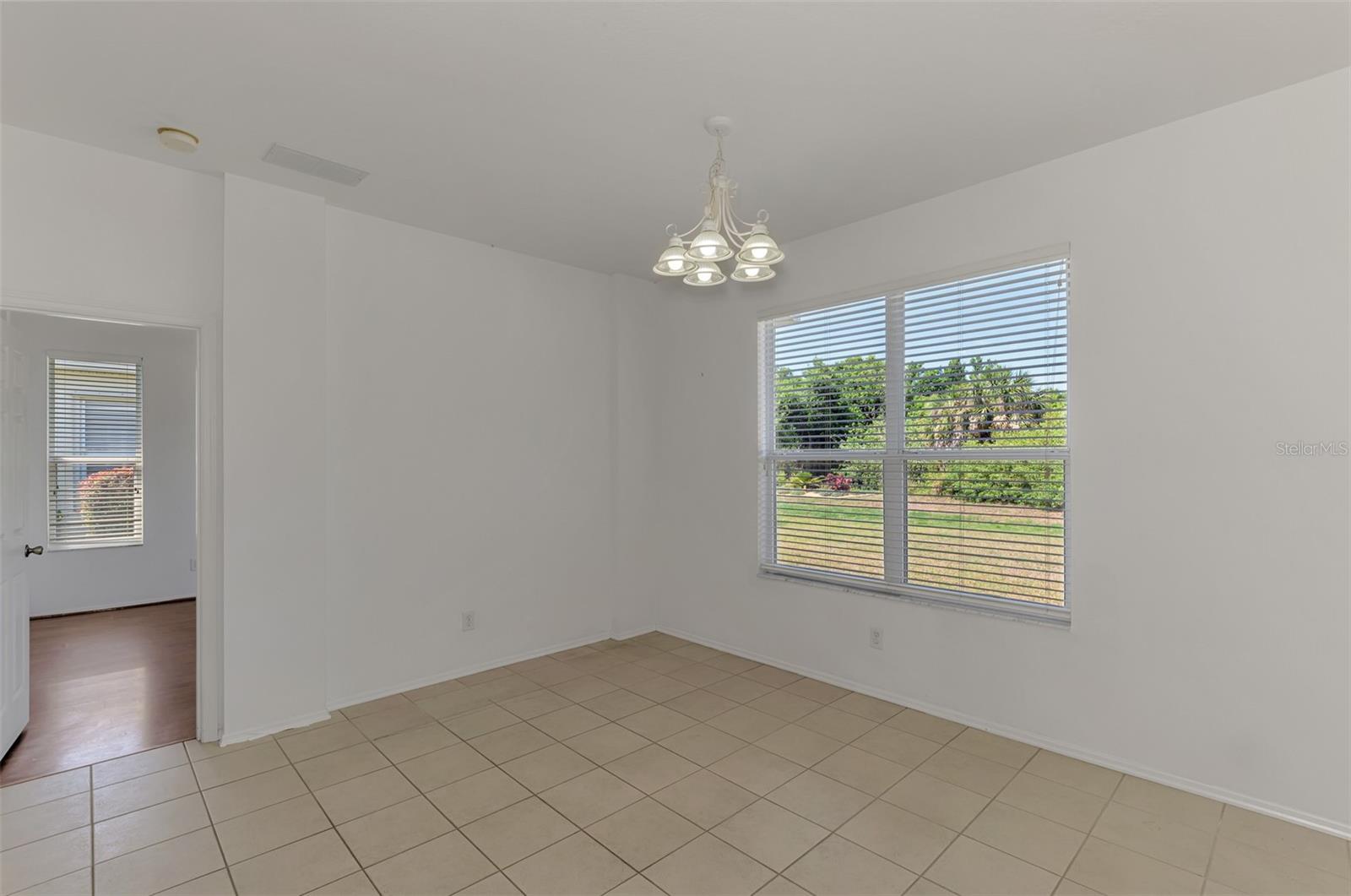 WOODMERE LAKES - Residential