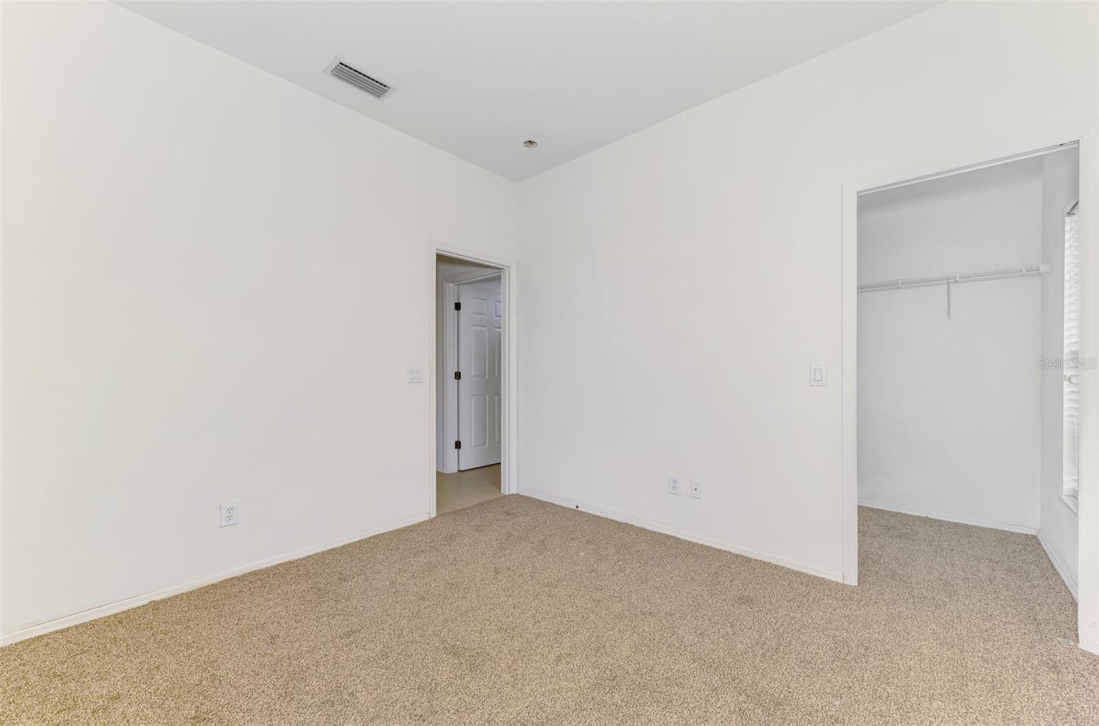WOODMERE LAKES - Residential