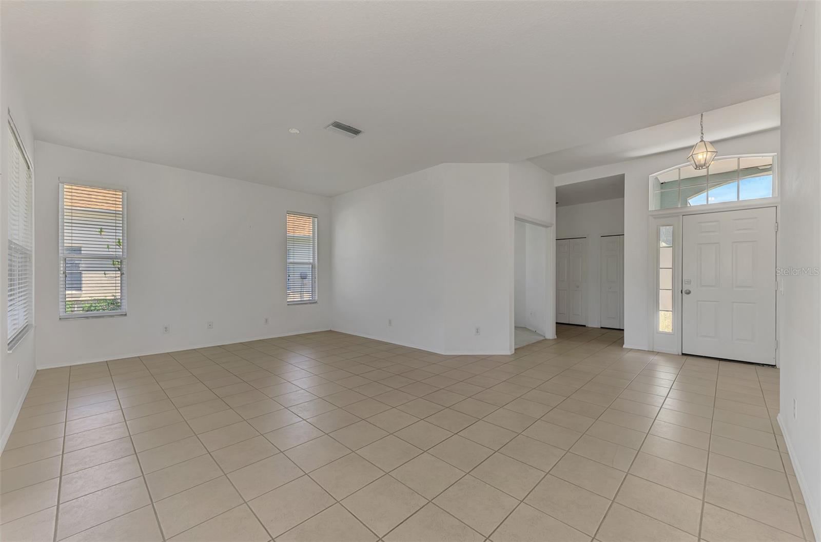 WOODMERE LAKES - Residential